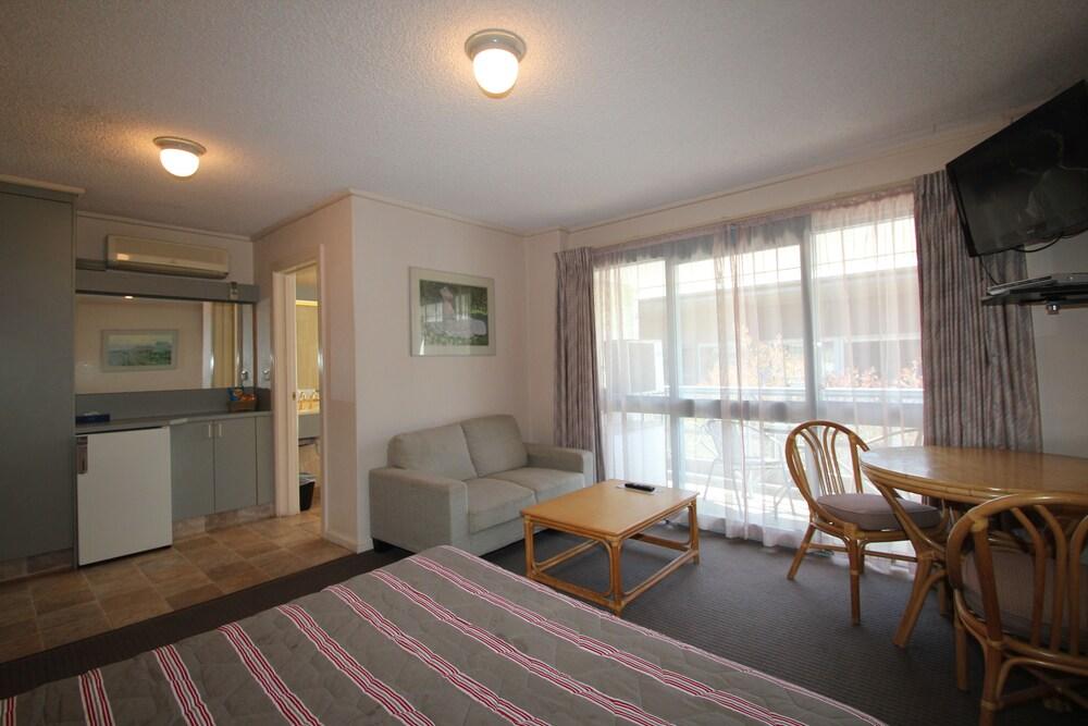 Beaumaris Bay Motel Room Type - Standard Queen Room