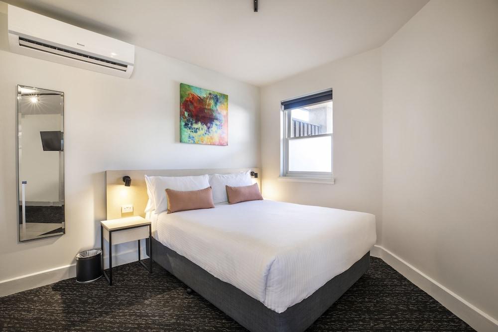 Nightcap at Glengala Hotel Room Type - Standard Studio, Multiple Beds Nightcap at Glengala Hotel Room Type - Standard Studio, Multiple Beds