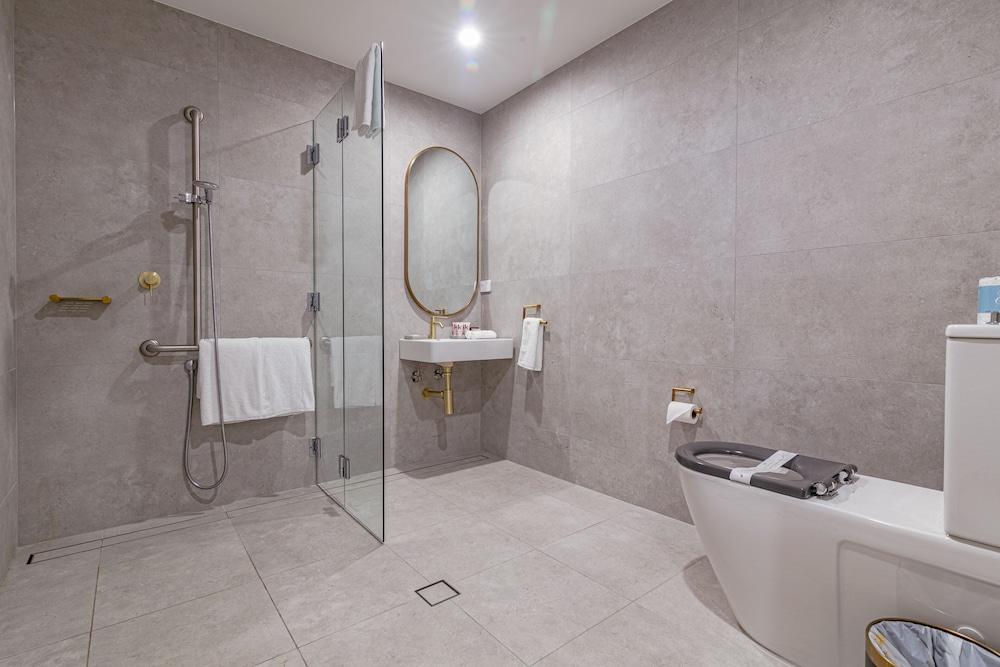 Astina Suites Room Type - Standard Suite, 1 Bedroom, Mobility Accessible