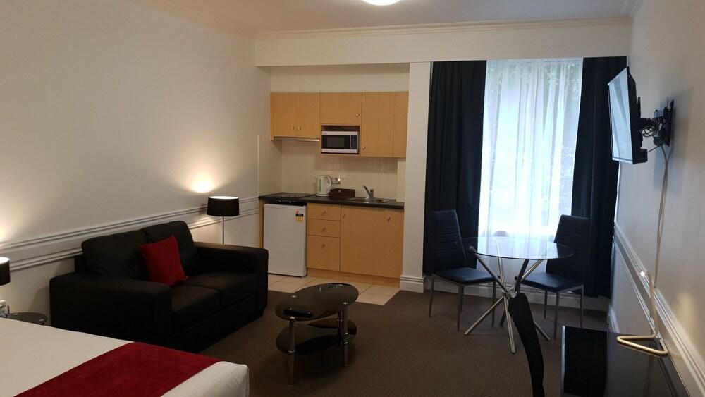 Melbourne Kew Central Apartment Hotel Room Type - Standard Studio