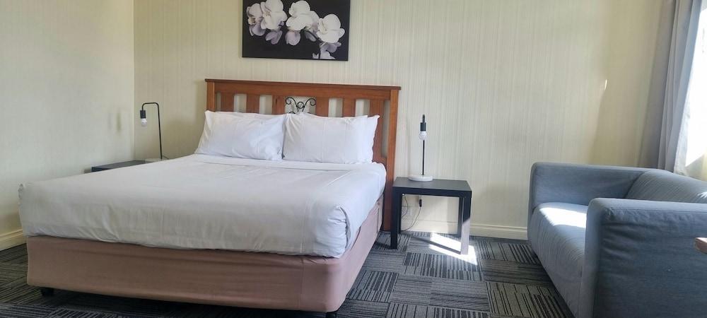 Hotel Cavalier Room Type - Studio Queen