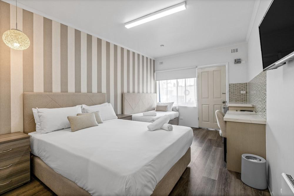 Rosebud Motel Room Type - Standard Queen Room Rosebud Motel Room Type - Standard Queen Room