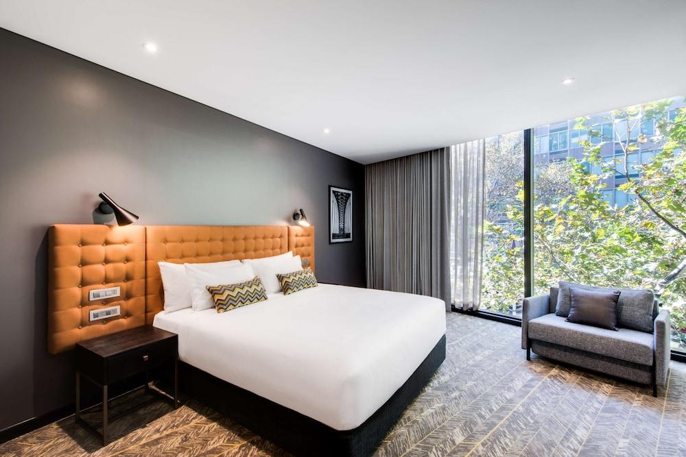 Vibe Hotel North Sydney Room Type - Executive Suite King