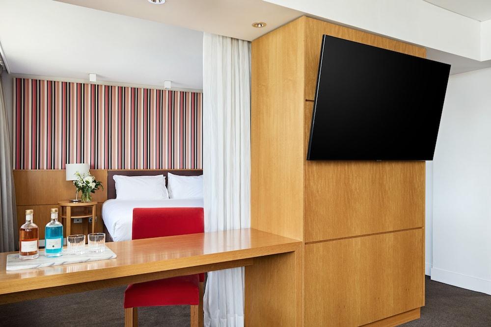 View Sydney Room Type - Harbourview King Suite