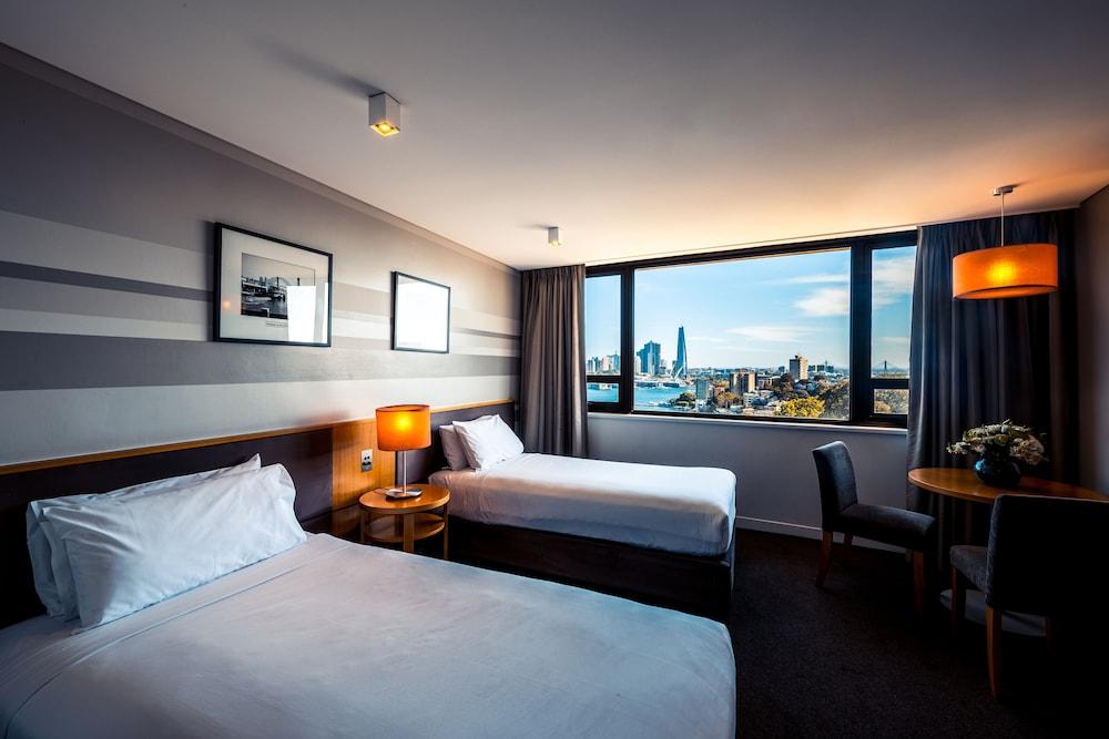 View Sydney Room Type - Harbour Bridge Twin Room