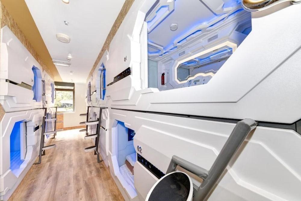 Space Q Capsule Hotel Room Type - Single Room (Single Capsule)