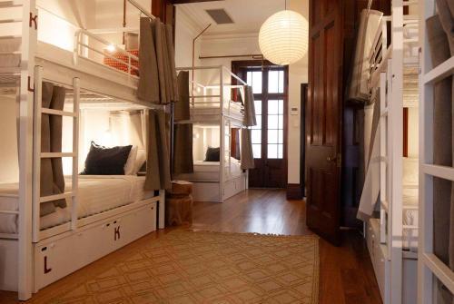 Little Drifter Surry Hills Room Type - Bed in 12 Bed Female Ensuite Dorm