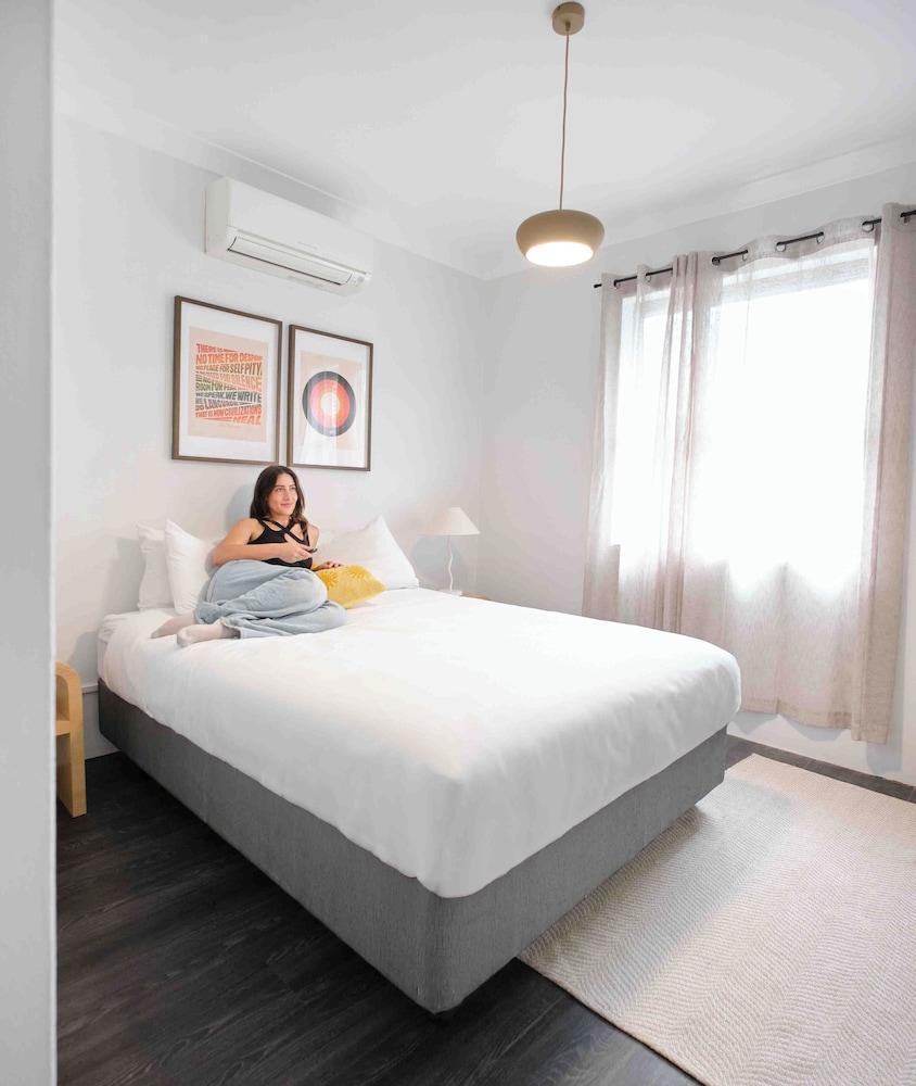 Little Drifter Surry Hills Room Type - Private Queen Ensuite Room