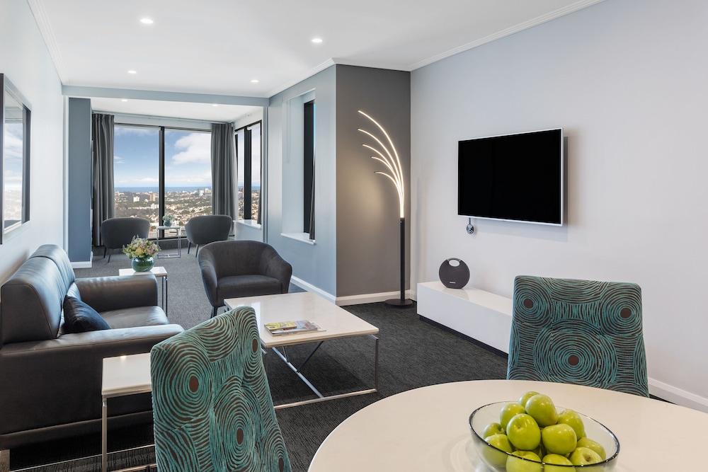 Meriton Suites World Tower, Sydney Room Type - 2 Bedroom Suite Meriton Suites World Tower, Sydney Room Type - 2 Bedroom Suite
