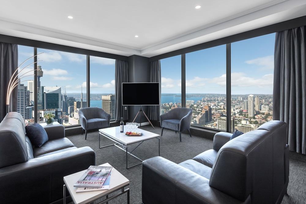 Meriton Suites World Tower, Sydney Room Type - 3 Bedroom Corner Suite Meriton Suites World Tower, Sydney Room Type - 3 Bedroom Corner Suite