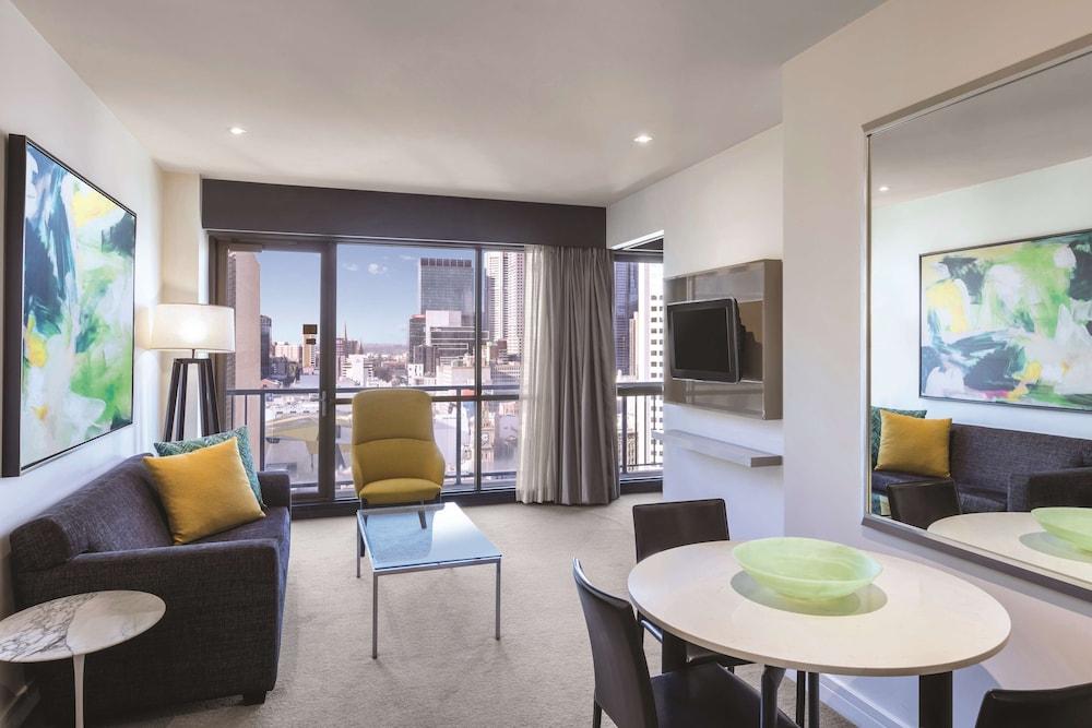 Adina Apartment Hotel Melbourne Room Type - 1 Bedroom Apartment with Balcony