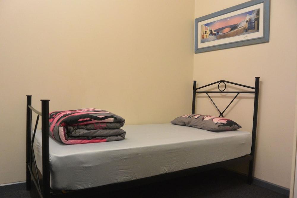 Elizabeth Hostel Room Type - Budget Single Room
