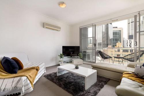 NEW! A Comfy & Stylish Apt Next to Darling Harbour - Tap to explore photos