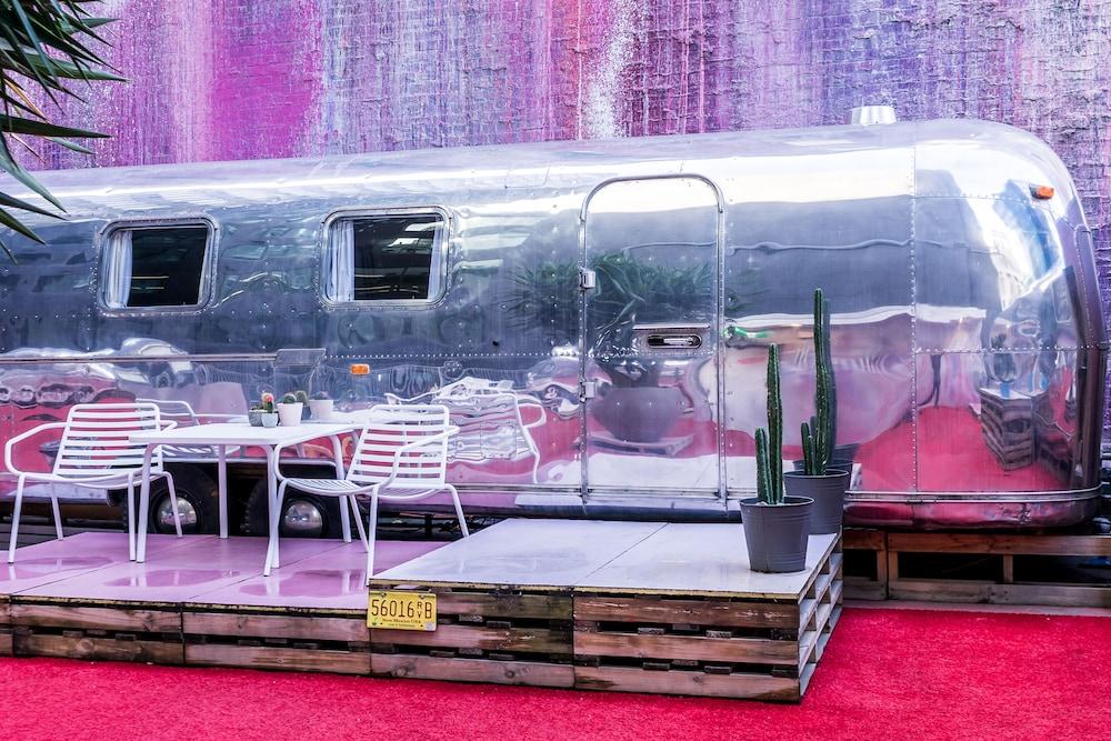 HOTEL NO Room Type - Airstream