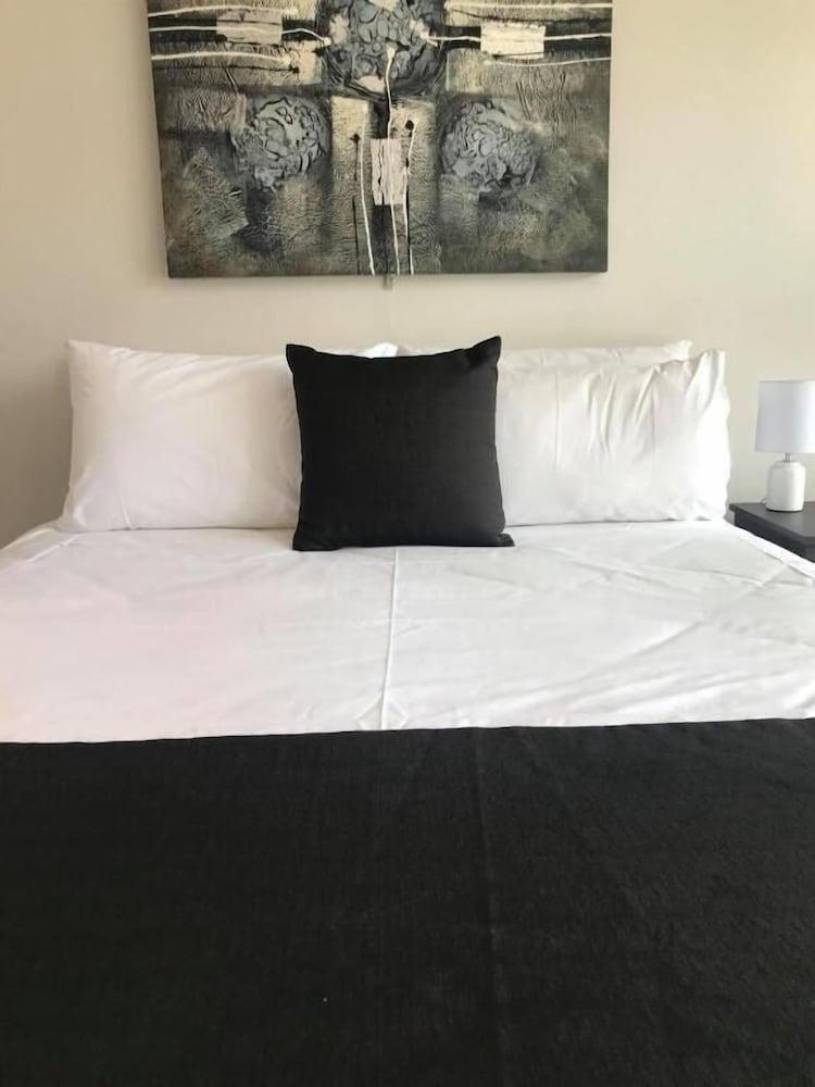 Guiding Star Hotel Room Type - Standard Room