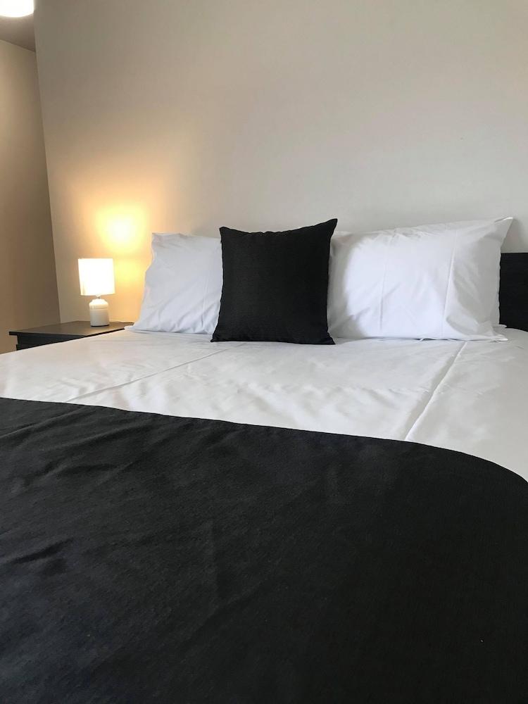 Guiding Star Hotel Room Type - Twin Share Disability Access Guiding Star Hotel Room Type - Twin Share Disability Access