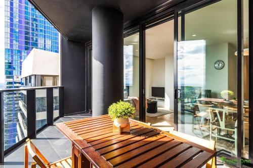 Amazing Terrace 2br&2ba Wifi Great View - Tap to explore photos