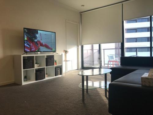 New Luxurious Skyview 2Bedroom Apartment Liverpool - Tap to explore photos