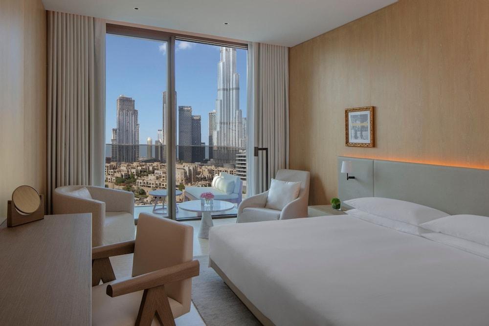 The Dubai EDITION by Marriott Room Type - Deluxe Room, 1 King Bed, Balcony (View)