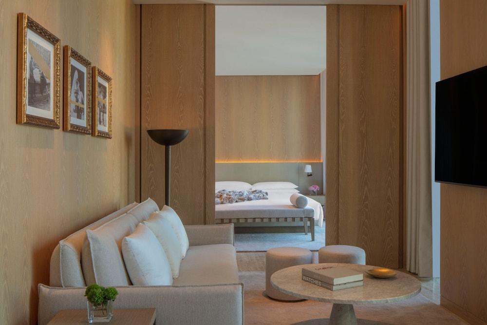 The Dubai EDITION by Marriott Room Type - Family Suite, 2 Bedrooms, Balcony