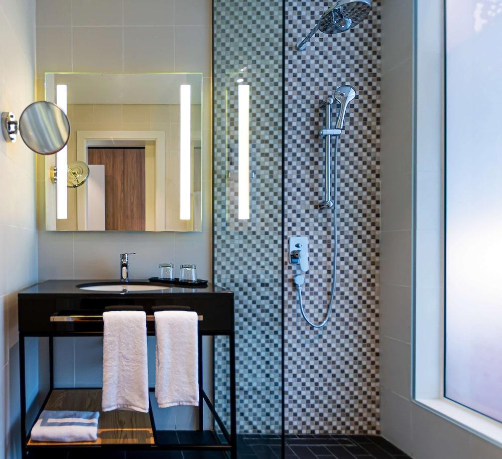 Intercity Hotel Dubai Jaddaf Waterfront Room Type - Superior Room, 1 Twin Bed (free shuttle service to Festival City Mall) Intercity Hotel Dubai Jaddaf Waterfront Room Type - Superior Room, 1 Twin Bed (free shuttle service to Festival City Mall)