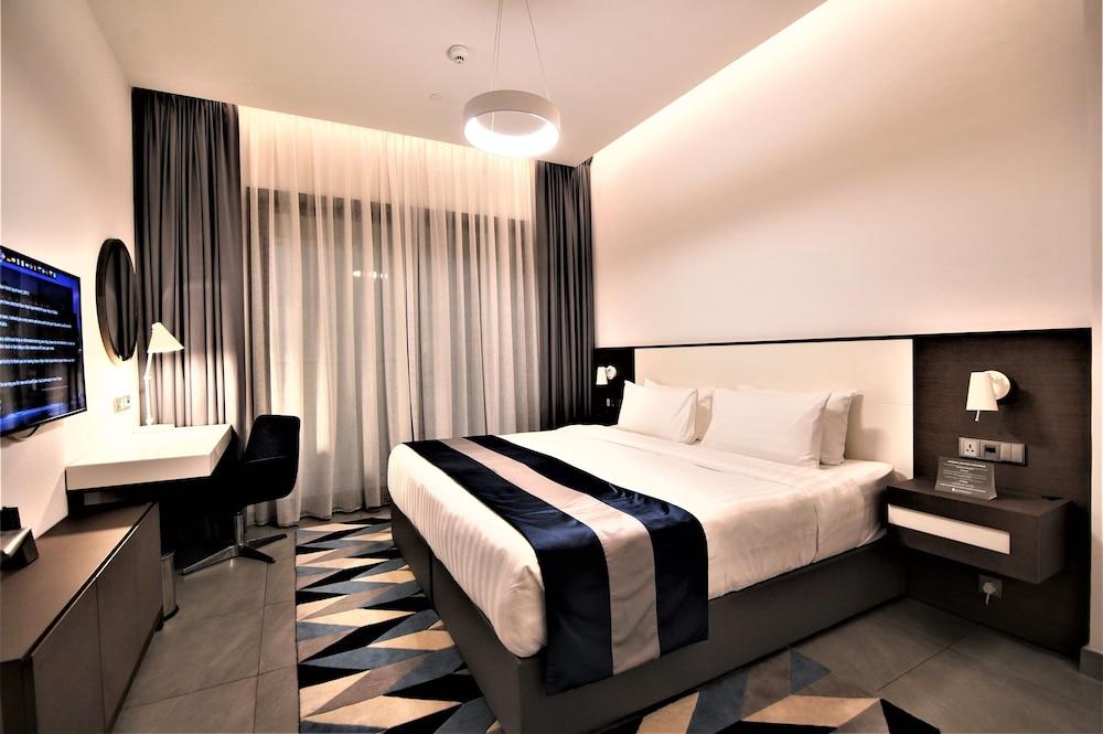 Abar Hotel Apartments Room Type - Deluxe One-Bedroom Apartment