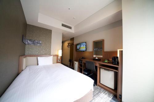 ibis Styles Tokyo Ginza - Tap to explore photos