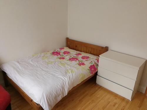 Haringey Victorian House Room Type - Standard Double Room