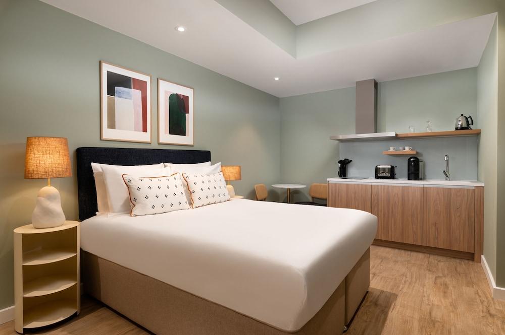 The Lincoln Suites Room Type - Superior Studio