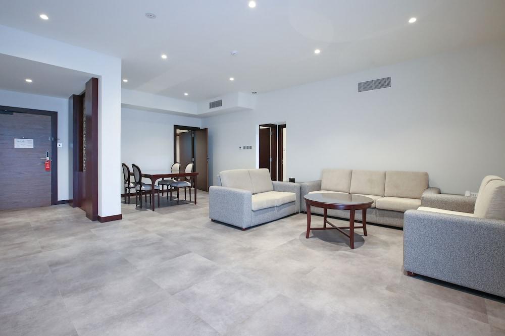Sitara Hotel Apartment - Tap to explore photos