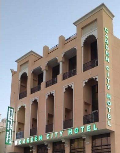 Garden City Hotel - Tap to explore photos
