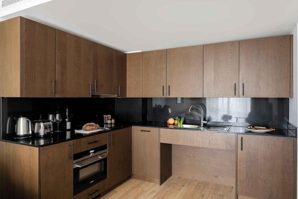 Cove Landmark Pinnacle Room Type - One Bedroom Apartment Accessible