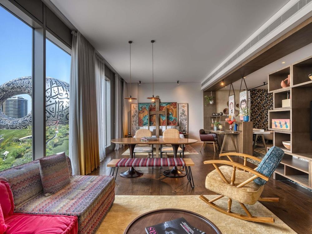 25hours Hotel Dubai One Central Room Type - Artist Village Suite Museum View