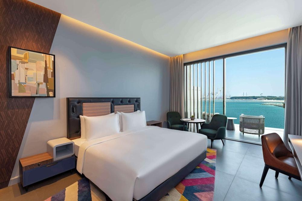 Hyatt Centric Jumeirah Dubai Room Type - King Room with Balcony and Sea View with 20% off Food & Soft Beverage Hyatt Centric Jumeirah Dubai Room Type - King Room with Balcony and Sea View with 20% off Food & Soft Beverage