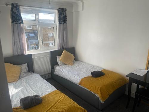 London Budget Maisonette Room Type - Budget Double Room