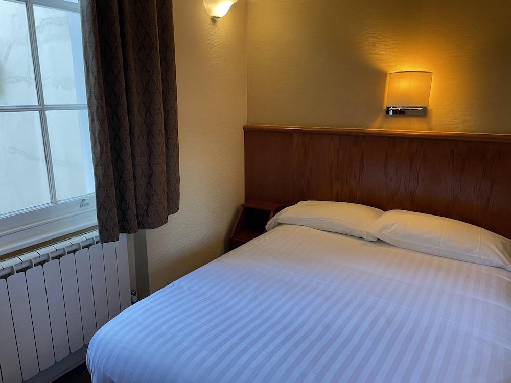 Orchard Hotel Room Type - Standard Double Room
