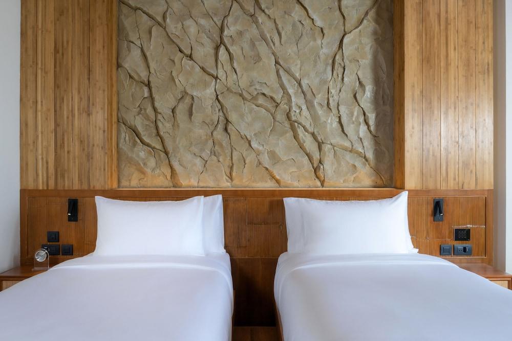 Sinae Phuket Luxury Hotel Room Type - Studio Pool Villa Twin beds