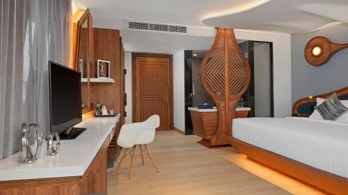 The Oceanic Sportel Phuket - SHA Extra Plus Room Type - Double Room with Two Double Beds