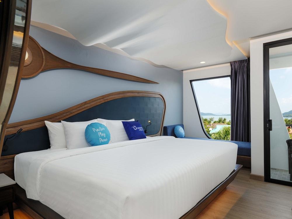 The Oceanic Sportel Phuket - SHA Extra Plus Room Type - Deluxe Sea-Facing King