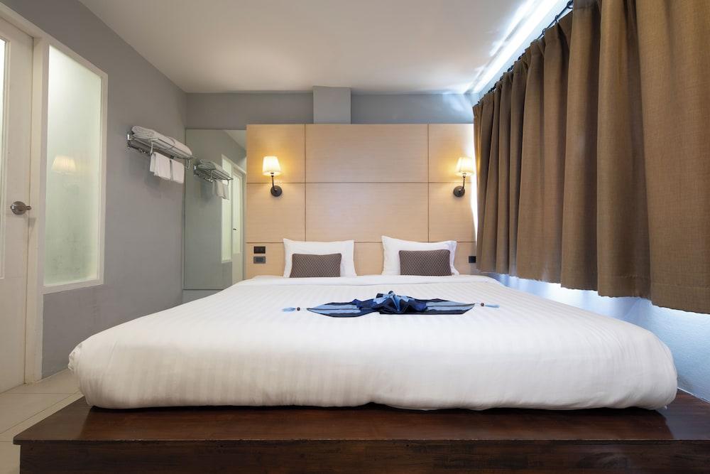 Montree Phuket Hotel Room Type - Standard Double Room