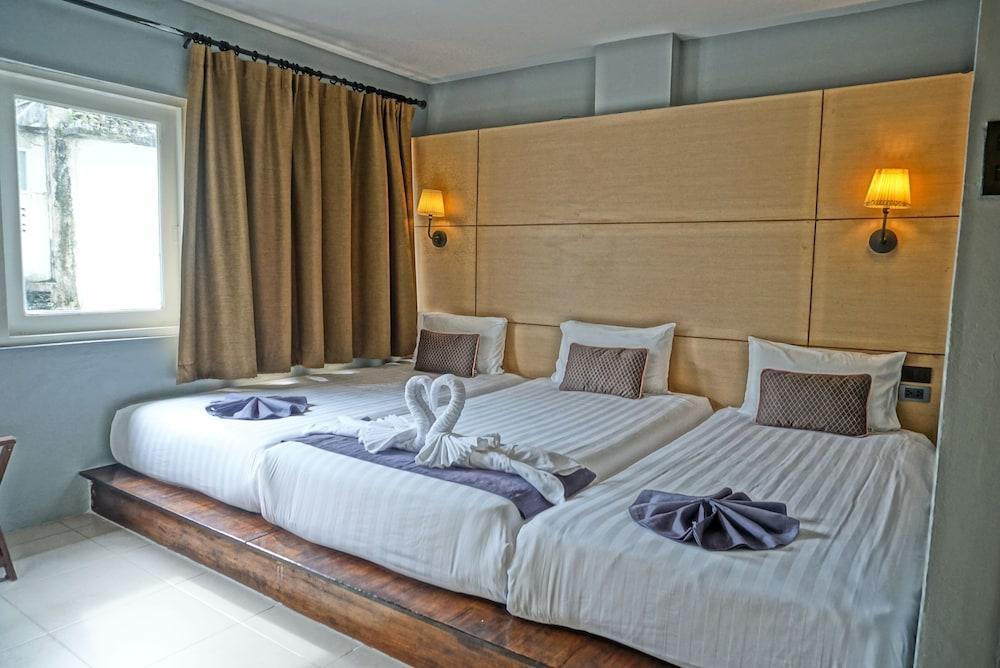Montree Phuket Hotel Room Type - Superior Triple Room
