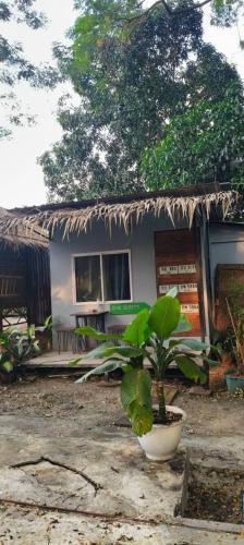 Do Dee cafe Room Type - Bungalow with Fan