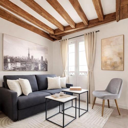 Luxembourg Gardens - Deluxe apartment - Tap to explore photos