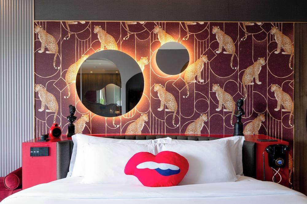 The Fig Lobby Room Type - The Red Room The Fig Lobby Room Type - The Red Room