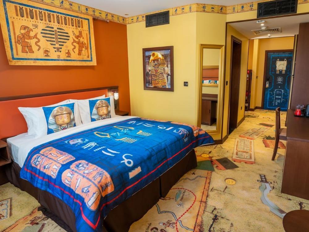 LEGOLAND Hotel Dubai Room Type - Adventure Fully Themed Room with park access
