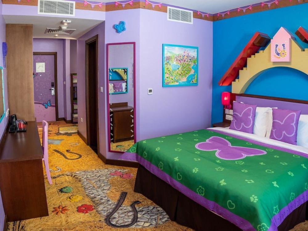 LEGOLAND Hotel Dubai Room Type - LEGO® Friends Themed Room with park access