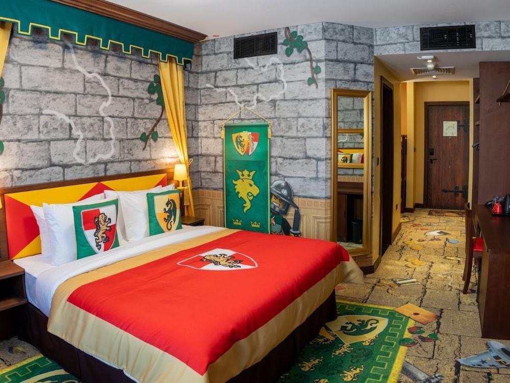 LEGOLAND Hotel Dubai Room Type - Kingdom Fully Themed Room with park access