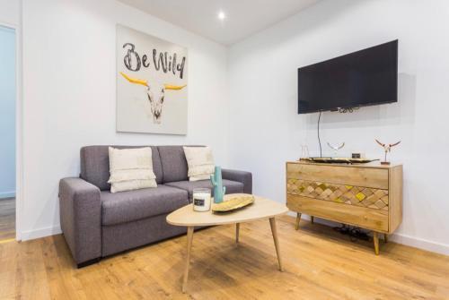Comfortable apartment - 1BR-4P - Close to Bastille Room Type - One-Bedroom Apartment