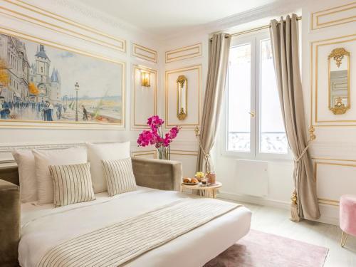 Merveil - Luxury Suite - Tour Eiffel - Bourdonnais - Tap to explore photos