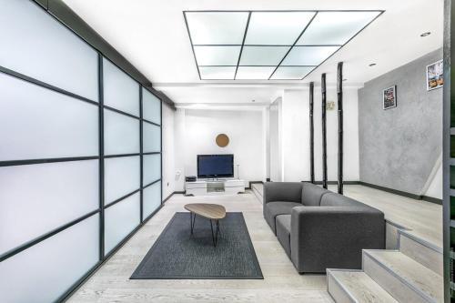 Notre Dame des Champs - Vavin 1bdr - B'Your Home - Tap to explore photos